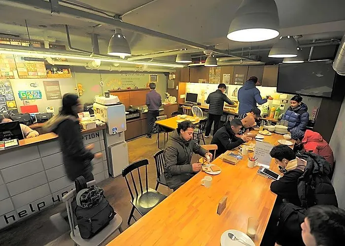 Hostel G Itaewon In Seoul